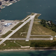Illustration for article titled 23 Terrifying Runways That Will Stoke Your Fear of Flying